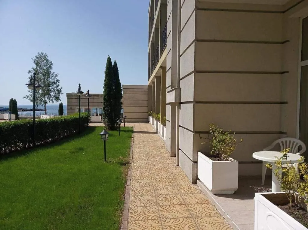 Apartment Festa Studio Pomorie